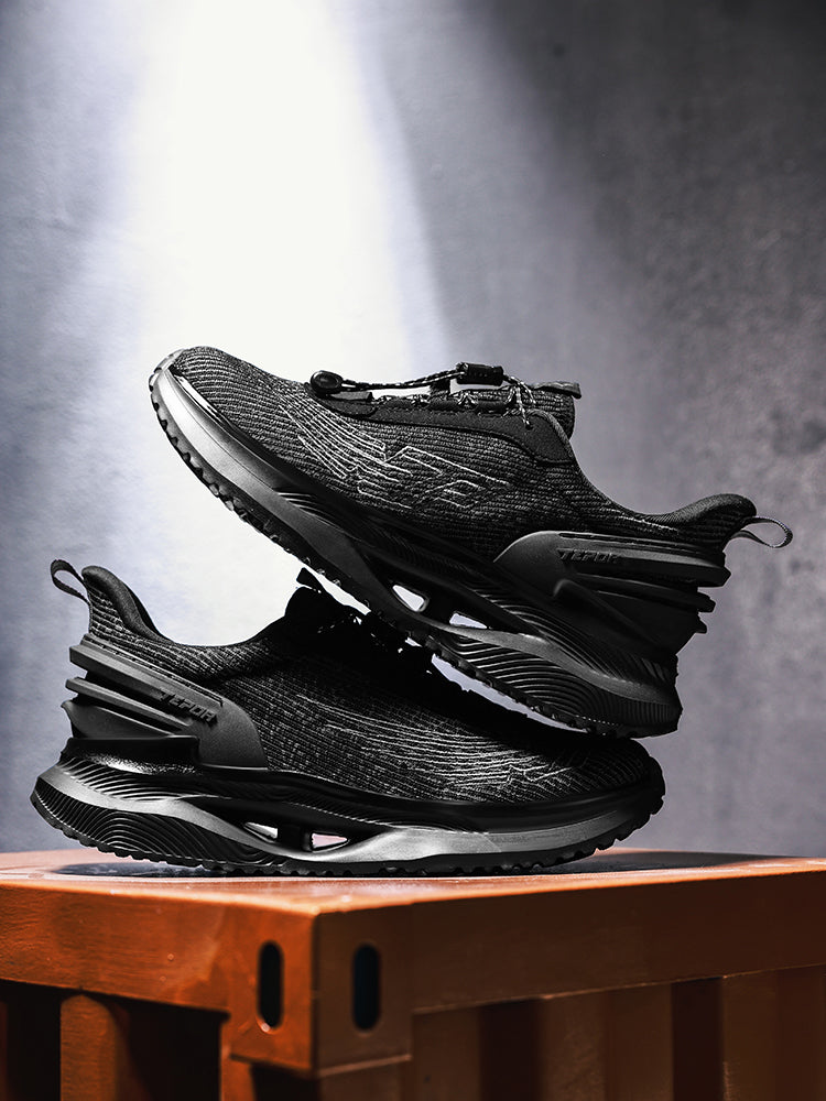 Lantu Ultralight Cosmos Series X sneaker in light-gray 3D fly-knit with white MD supercritical midsole, built-in arch stabilizer and anti-skid TPU heel counter.